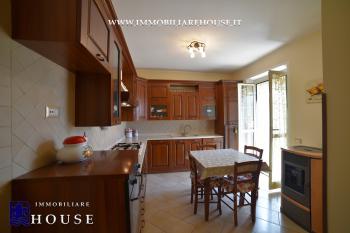 Bolsena Splendido appartamento di ampia metratura in Via della Rena (rif.33) [/GEST/immagini]  