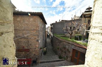 Affascinante palazzetto nel centro-storico (rif.24) [/GEST/immagini]  