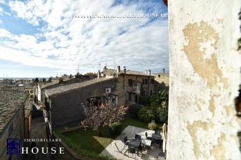 Affascinante palazzetto nel centro-storico (rif.24) [/GEST/immagini]  
